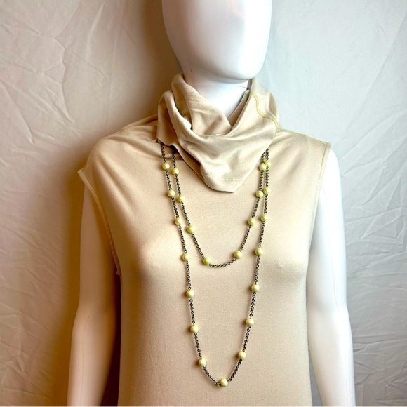 Vintage long faux pearl chain necklace that can be doubled up. - Picture 3 of 5
